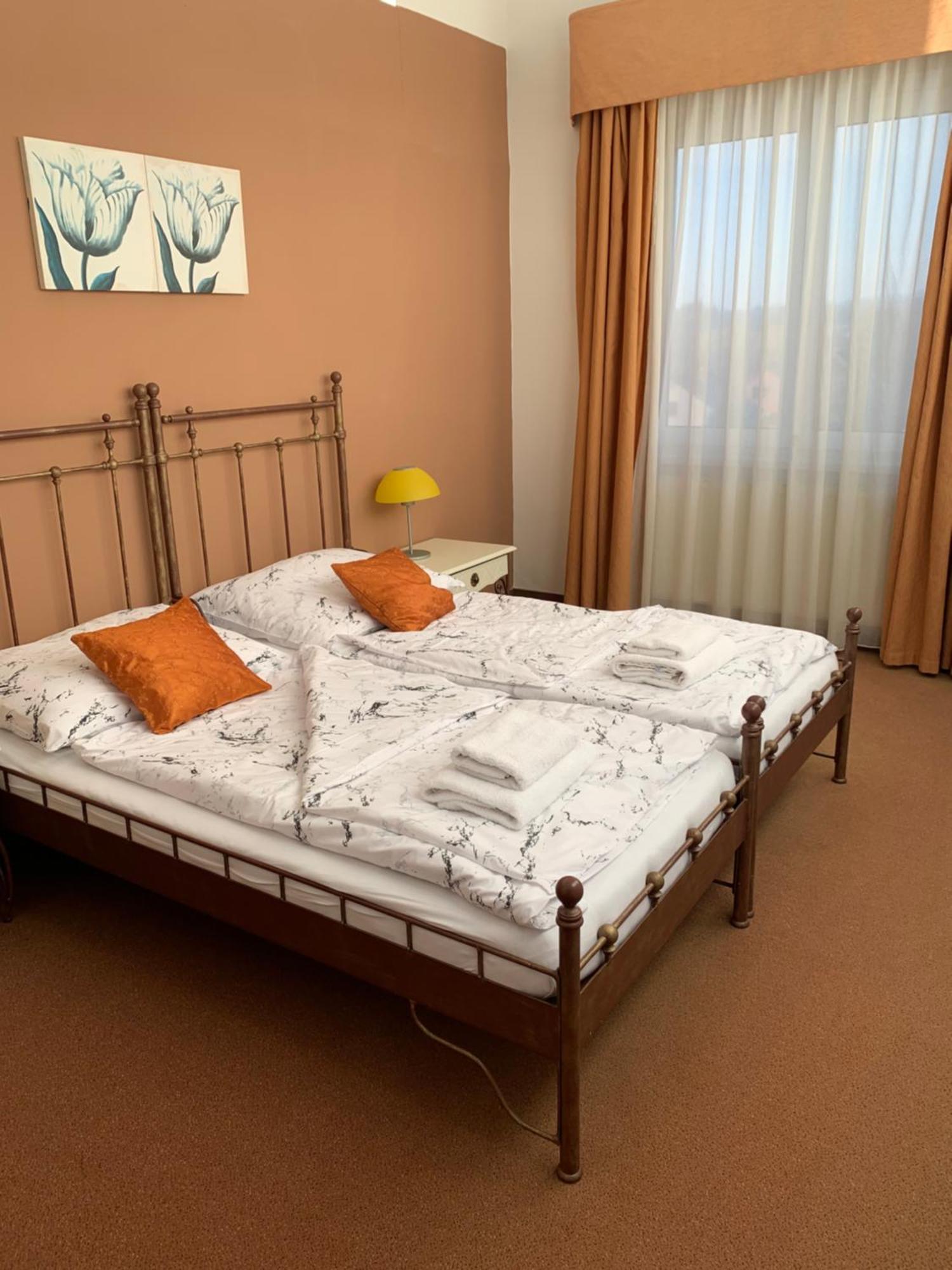Sporthotel Patriot Litoměřice Buitenkant foto